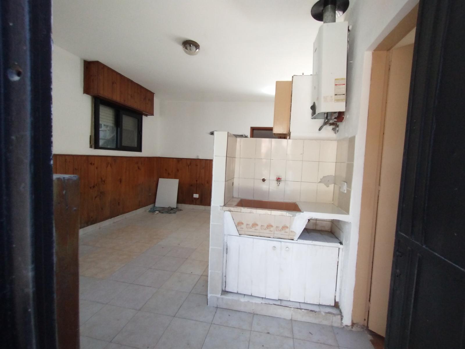EXCELENTE PH INTERNO EN PLANTA BAJA CON 2 HABITACIONES, COCINA COMEDOR Y BAÑO CON DUCHA. OPCIONAL ESPACIO GUARDA COCHE DISPONIBLE. - 11