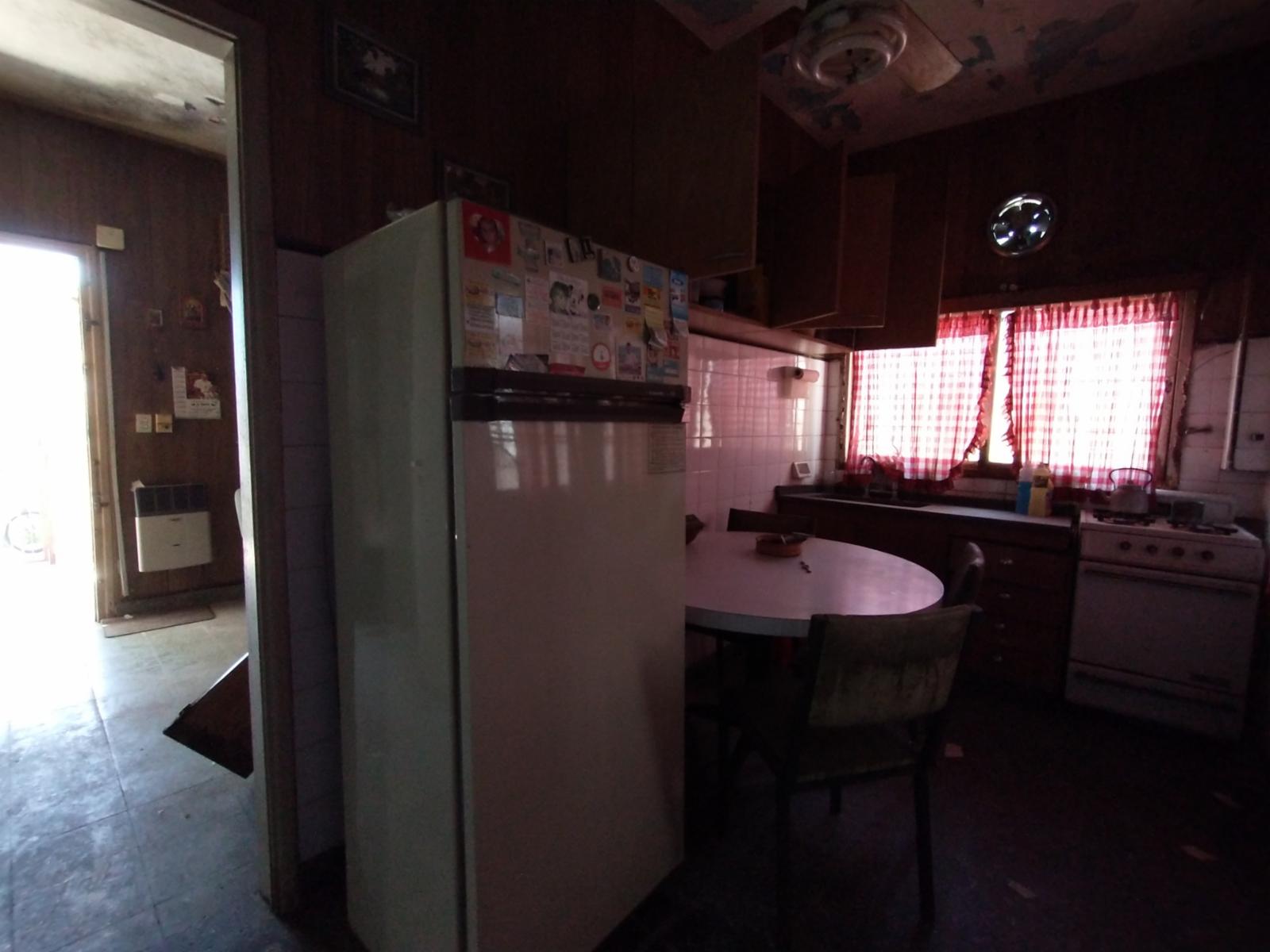 EXCELENTE PH EN ESQUINA CON 2 DORMITORIOS, LIVING, COCINA COMEDOR, BAÑO COMPLETO Y PATIO. — foto 5