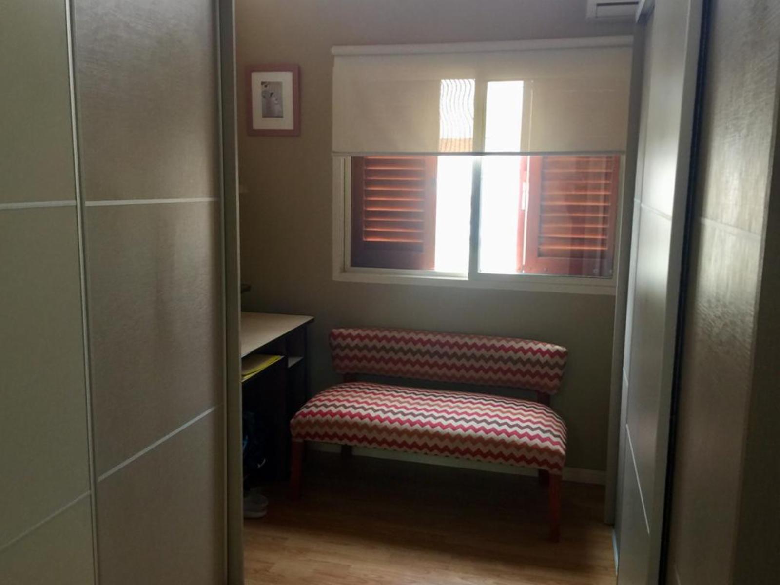 DUPLEX CON MUY BUENA DISTRIBUCIÓN POR TENER 4,30 mts DE ANCHO, CON 3 DORMITORIOS Y PATIO CON PARRILLA. — foto 5
