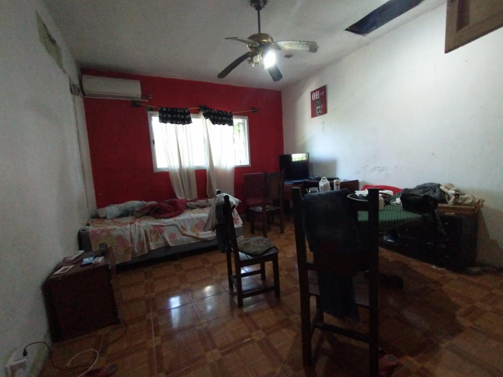 Amplio ph 3 amb a refaccionar en 1 piso + monomabiente con baño y cocina en planta alta, excelente zona y ubicación en Villa Ballester — foto 5