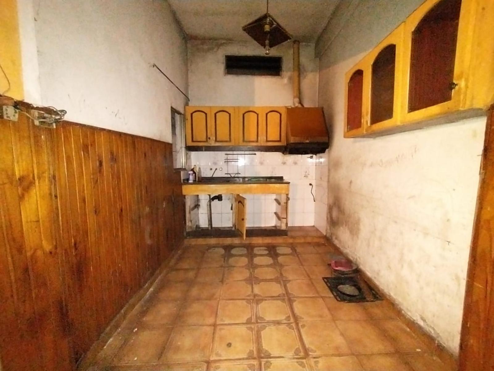 AMPLIO PH DE 3 AMBIENTES CON COCHERA, 2 DORMITORIOS, LIVING COMEDOR, COCINA Y BAÑO. - 15