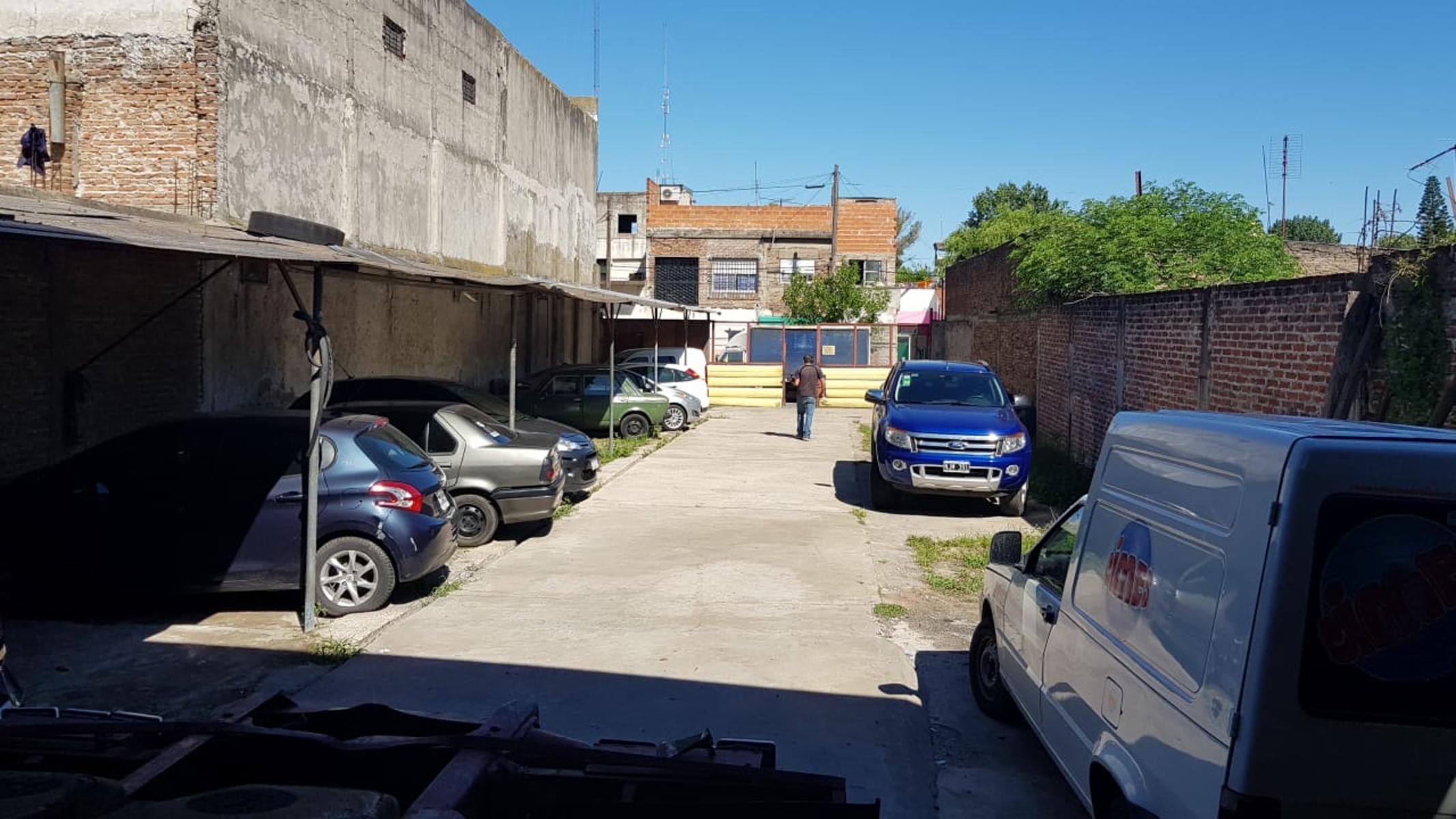 EXCELENTE GALPÓN de 11 x 43 CON ESTACIONAMIENTO, EN LA ZONA INDUSTRIAL DE JOSE LEON SUAREZ PRÓXIMO A ACCESO AU. CAMINO DEL BUEN AYRE — foto 2