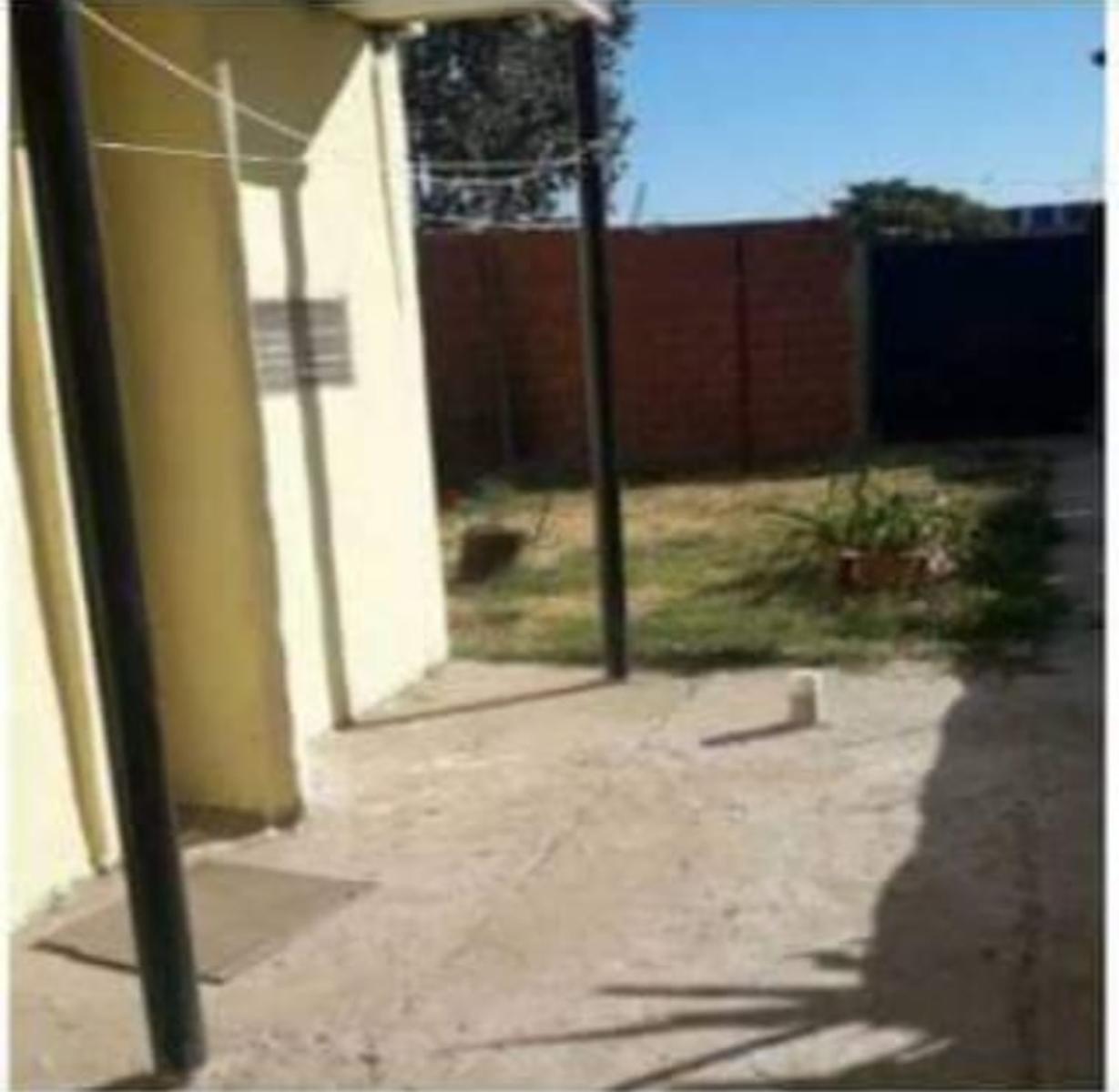 DEPARTAMENTOS PARA RENTA CON TERRENO PARA SEGUIR CONSTRUYENDO. — foto 2