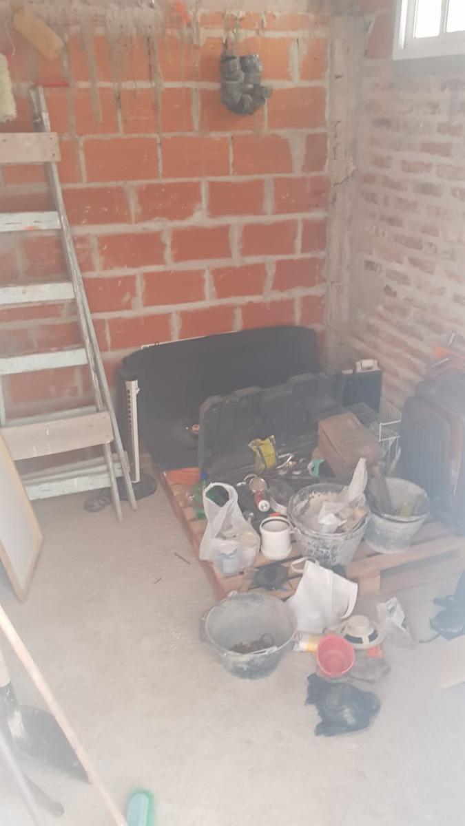 PROPIEDAD EN LOTE PROPIO CON LOCAL COMERCIAL, 6 DEPARTAMENTOS DE 2 AMBIENTES Y ENTRADA PARA AUTOS. — foto 7