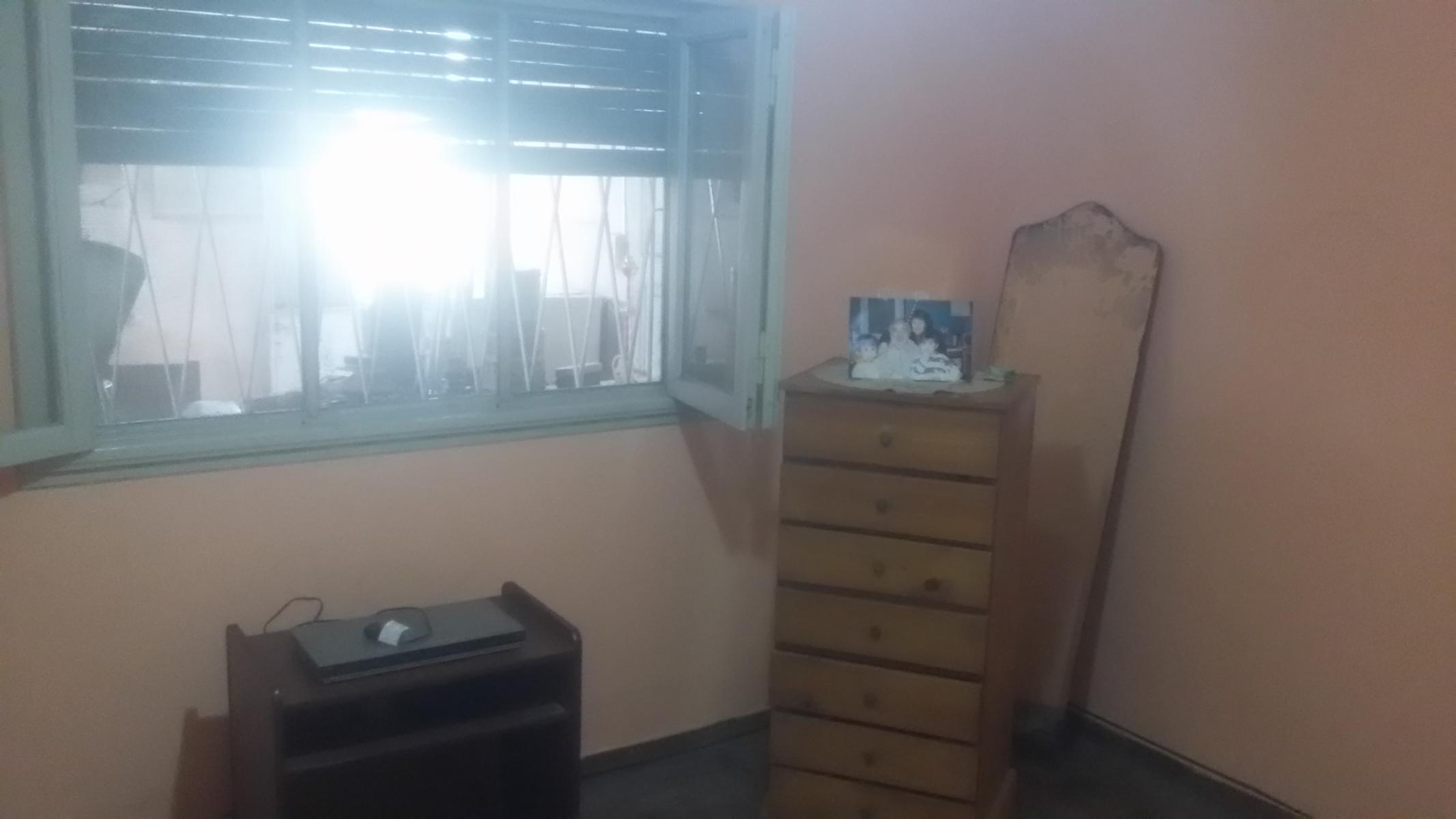 Casa en lote propio 3 amb amplios al frente mas departamento 2 amb al fondo - 6