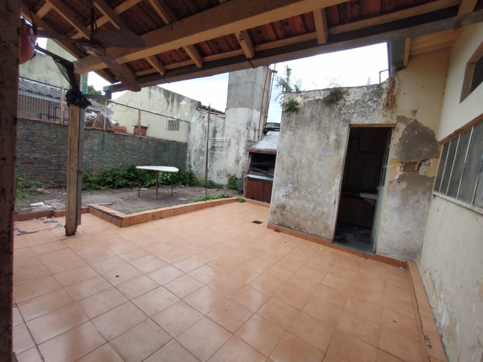 CASA EN LOTE PROPIO DE 3 AMBIENTES CON JARDÍN AL FRENTE, ENTRADA PARA AUTO Y PATIO CON PARRILLA. - 19