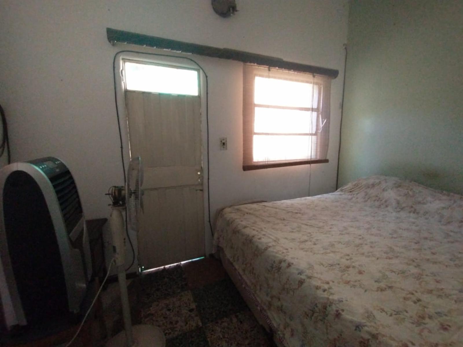 PH FONDO EN BUEN ESTADO CON 2 DORMITORIOS, ESCRITORIO, COCINA-COMEDOR INTEGRADA, AMPLIO BAÑO CON DUCHA, PATIO Y GALPÓN DE HERRAMIENTAS. — foto 10