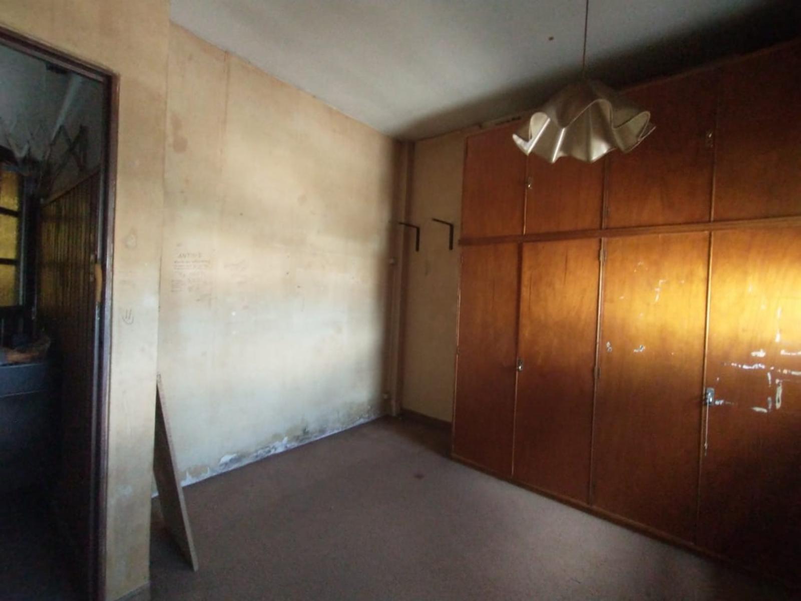 EXCELENTE CASA EN LOTE PROPIO CON 2 HABITACIONES, UN ESCRITORIO, 2 BAÑOS - 22