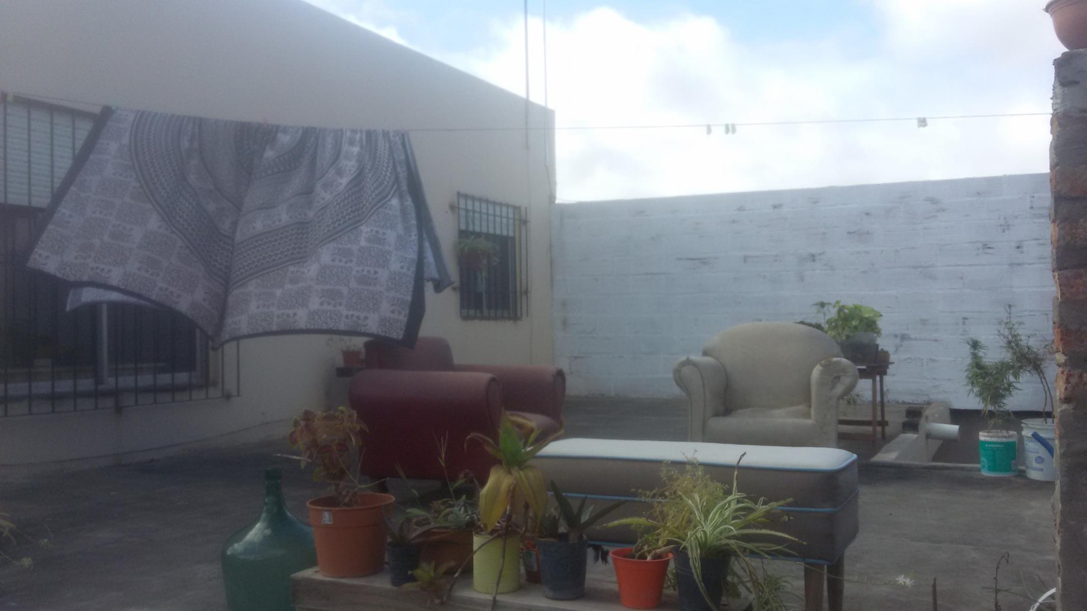 AMPLIA CASA 3 AMB + DEPTO FONDO 2 AMB EN LOTE PROPIO PRÓXIMO A AV. MARQUEZ — foto 5