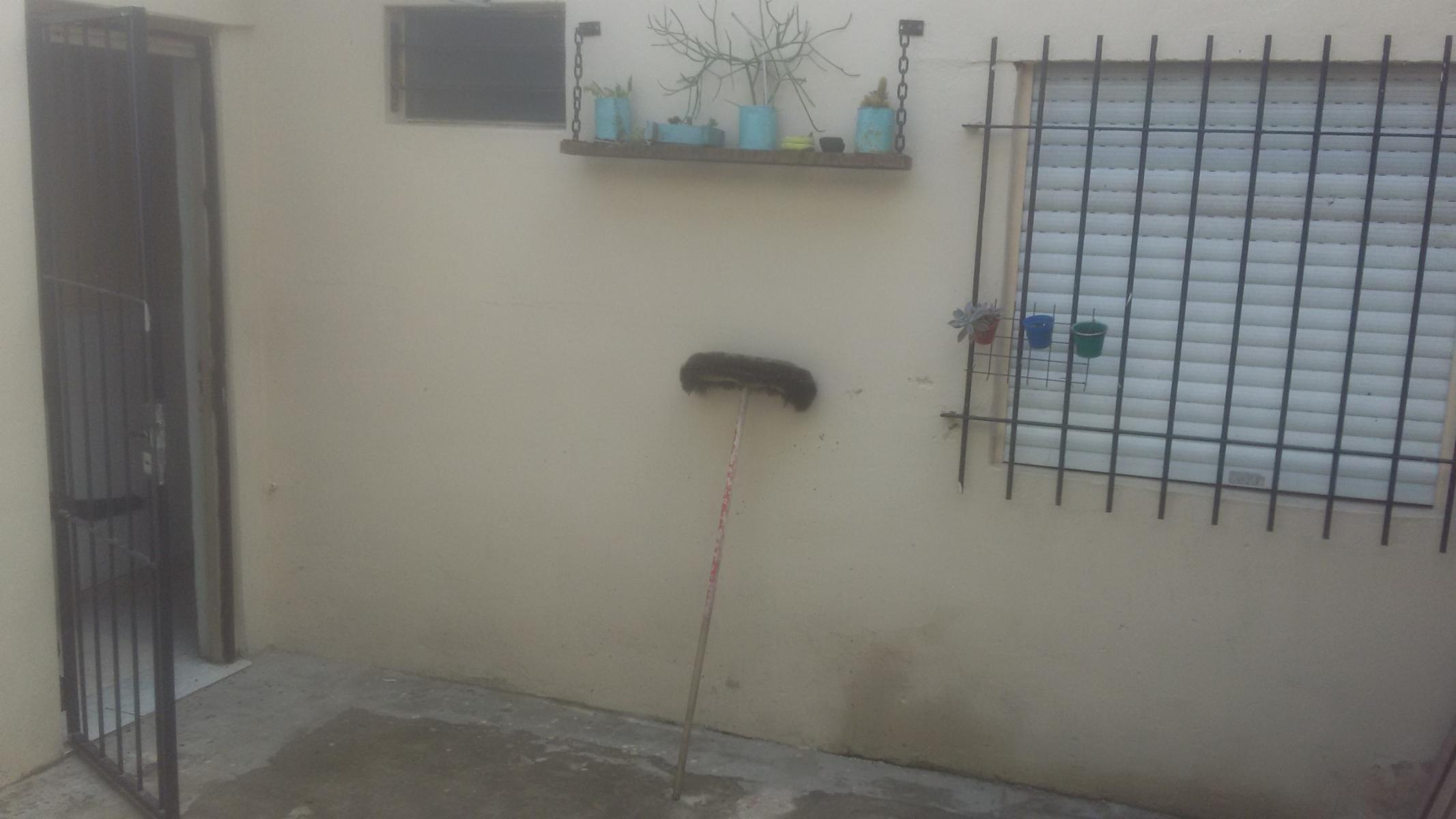 AMPLIA CASA 3 AMB + DEPTO FONDO 2 AMB EN LOTE PROPIO PRÓXIMO A AV. MARQUEZ — foto 10