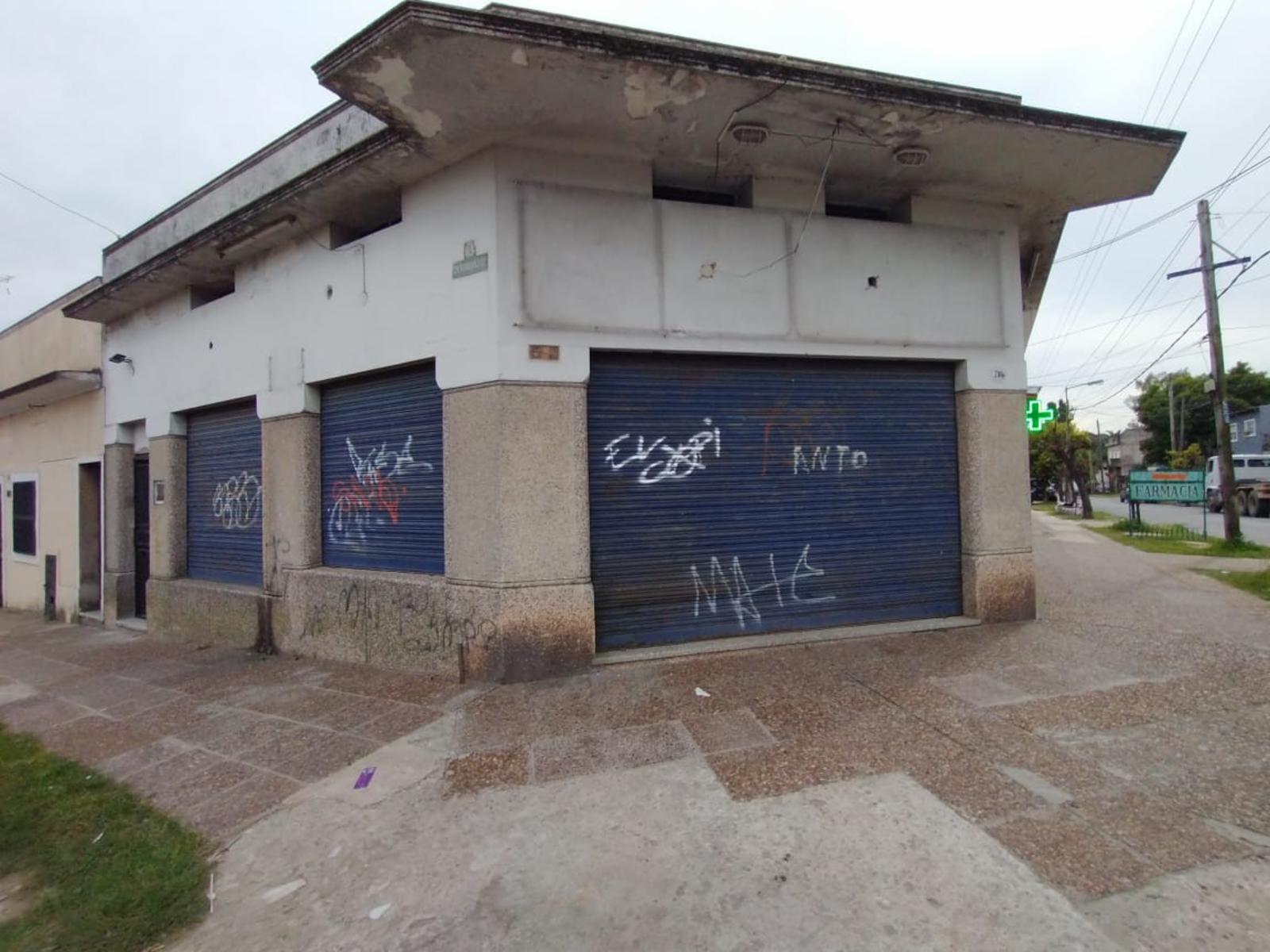 LOCAL DE 65 M2 EN ESQUINA, COCINA, BAÑO, DEPÓSITO Y SÓTANO - 1