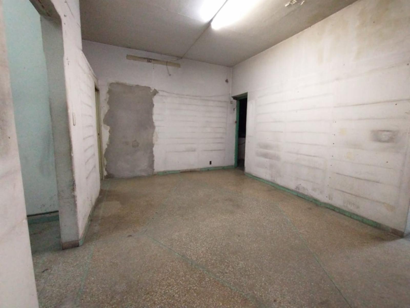 LOCAL DE 65 M2 EN ESQUINA, COCINA, BAÑO, DEPÓSITO Y SÓTANO - 11