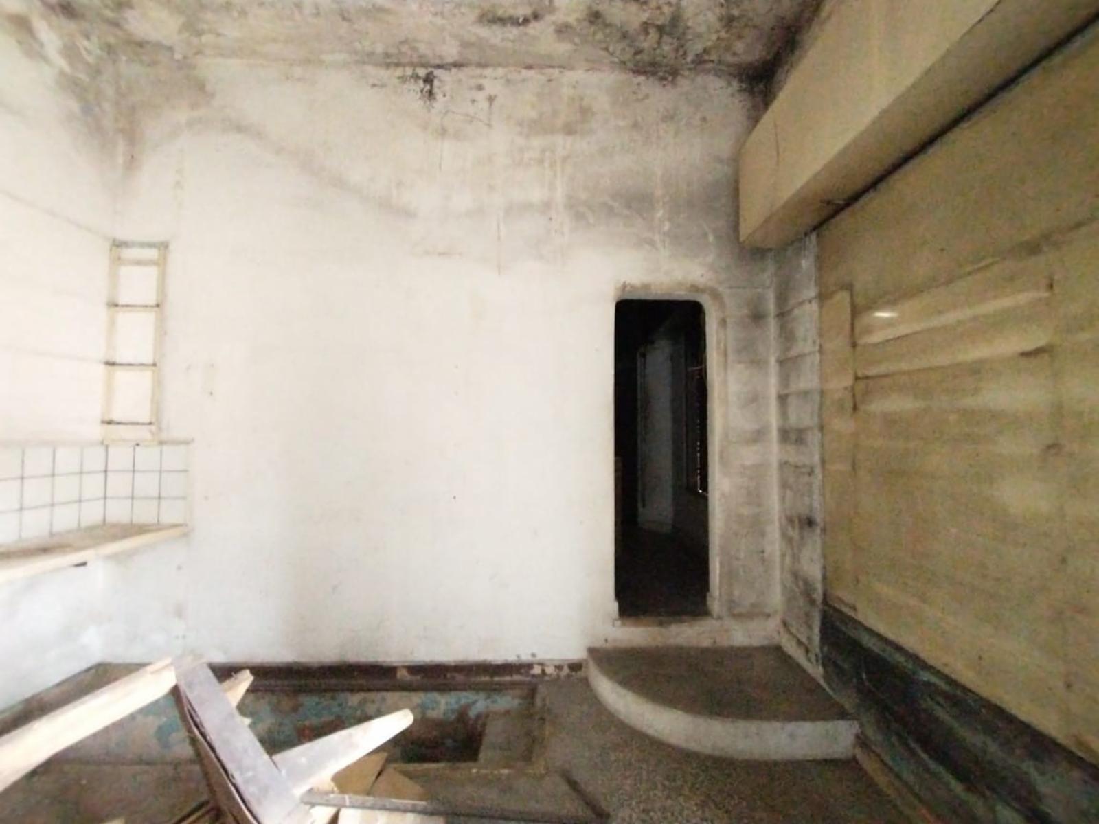 LOCAL DE 65 M2 EN ESQUINA, COCINA, BAÑO, DEPÓSITO Y SÓTANO - 15