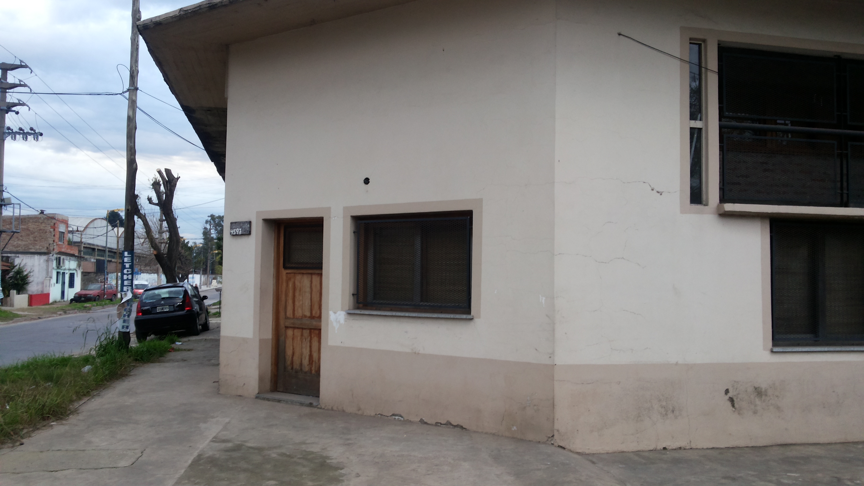 Ph fte 2 1/2 ambientes, dormitorio, cocina-comedor, baño, lavadero