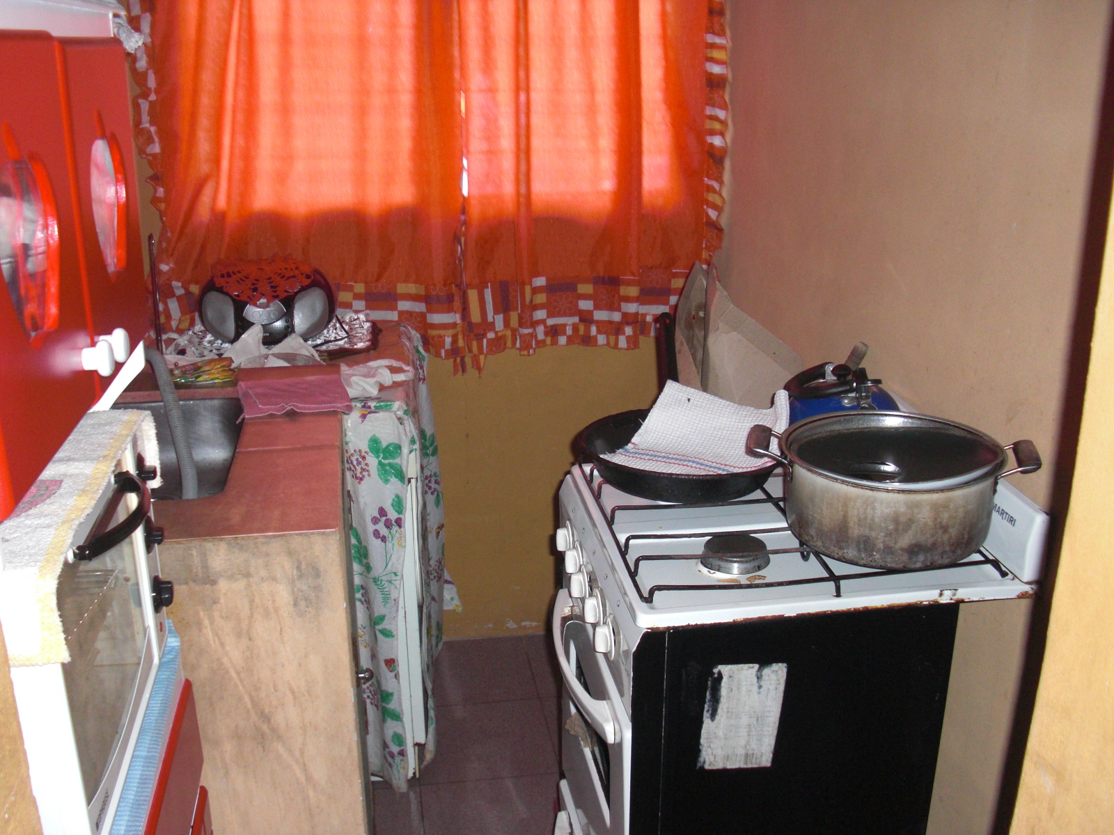 CASA AL FONDO POR PASILLO DE 3 AMBIENTES EN PLANTA BAJA Y MONOAMBIENTE EN PLANTA ALTA. — foto 11