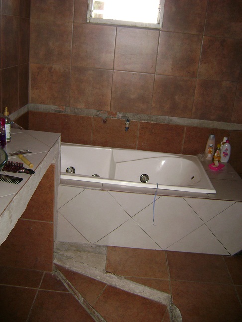 P. alta 3 ambientes, 2 dormitorios, cocina-comedor, baño, p.baja:,dpto 2 ambientes, con patio casa 2 ambientes, galpon 70m2 — foto 5