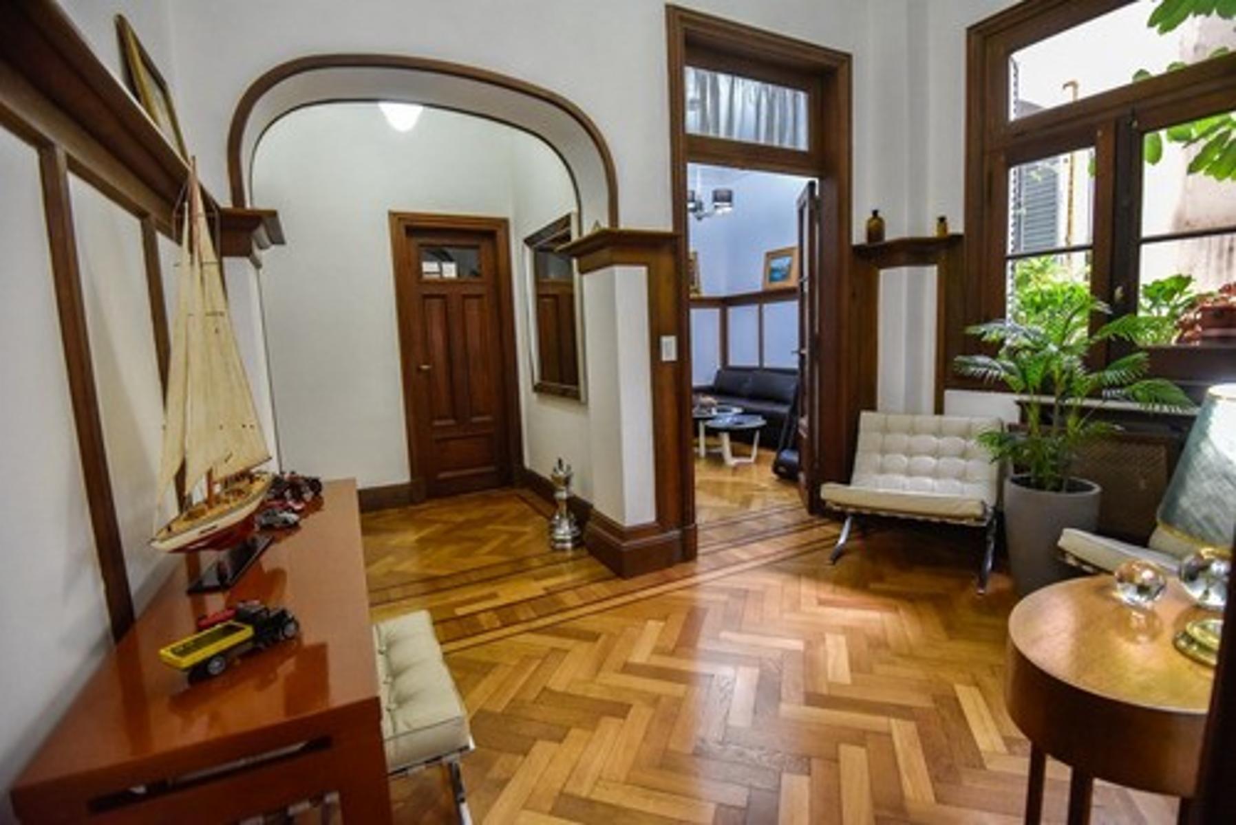 VENTA DEPARTAMENTO DE EPOCA CONGRESO 6 AMBIENTES