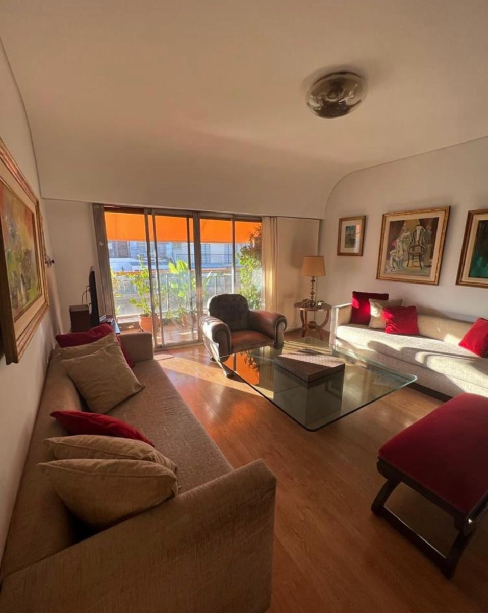 VENTA PISO DE 4 AMBIENTES EN RECOLETA con COCHERA