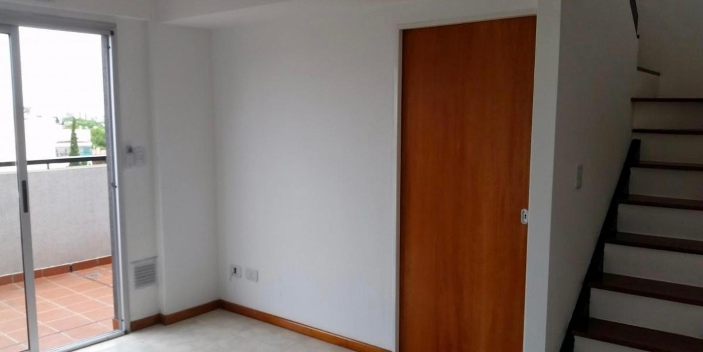 Triplex con Terraza y Parrilla en Villa Santa Rita — foto 8