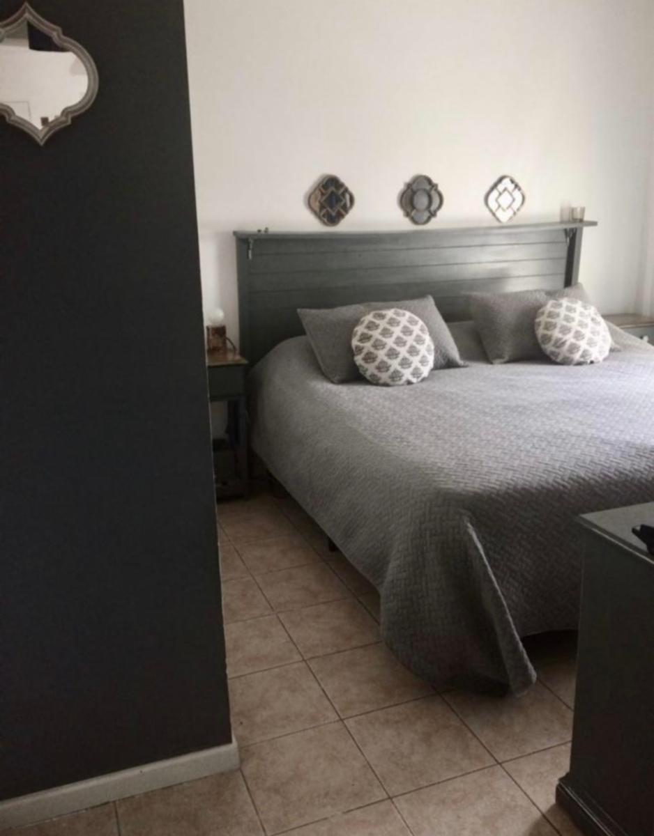 DEPARTAMENTO TRES AMBIENTES CON COCHERA Y BAULERA VILLA SANTA RITA