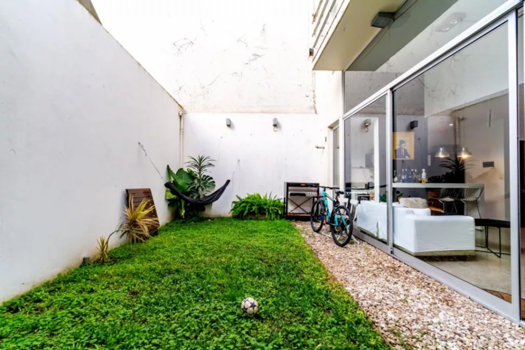 Excelente departamento en Villa Pueyrredon con jardín propio. — foto 10