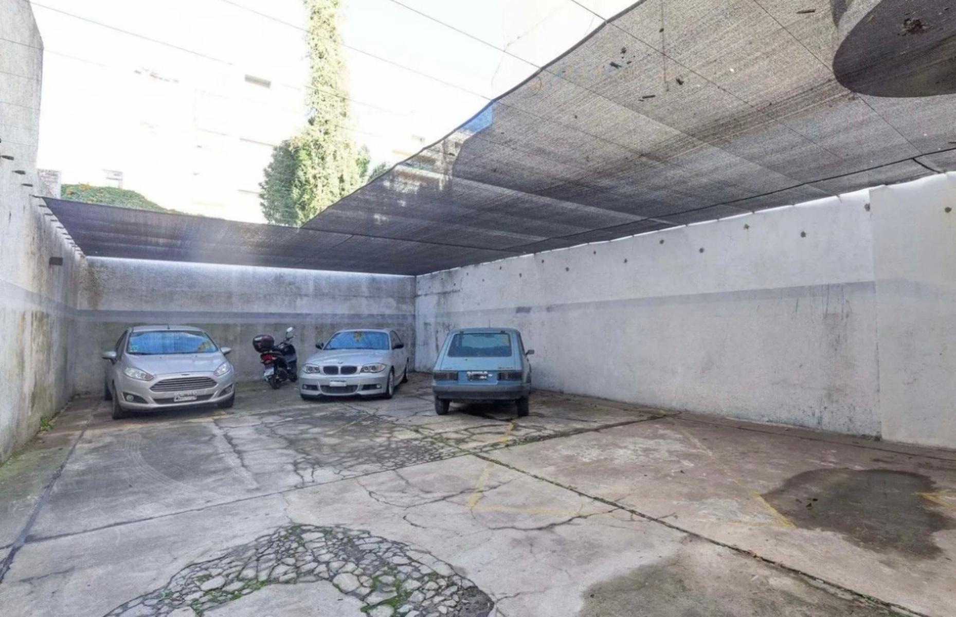 Departamento dos ambientes con cochera en Coghlan — foto 5