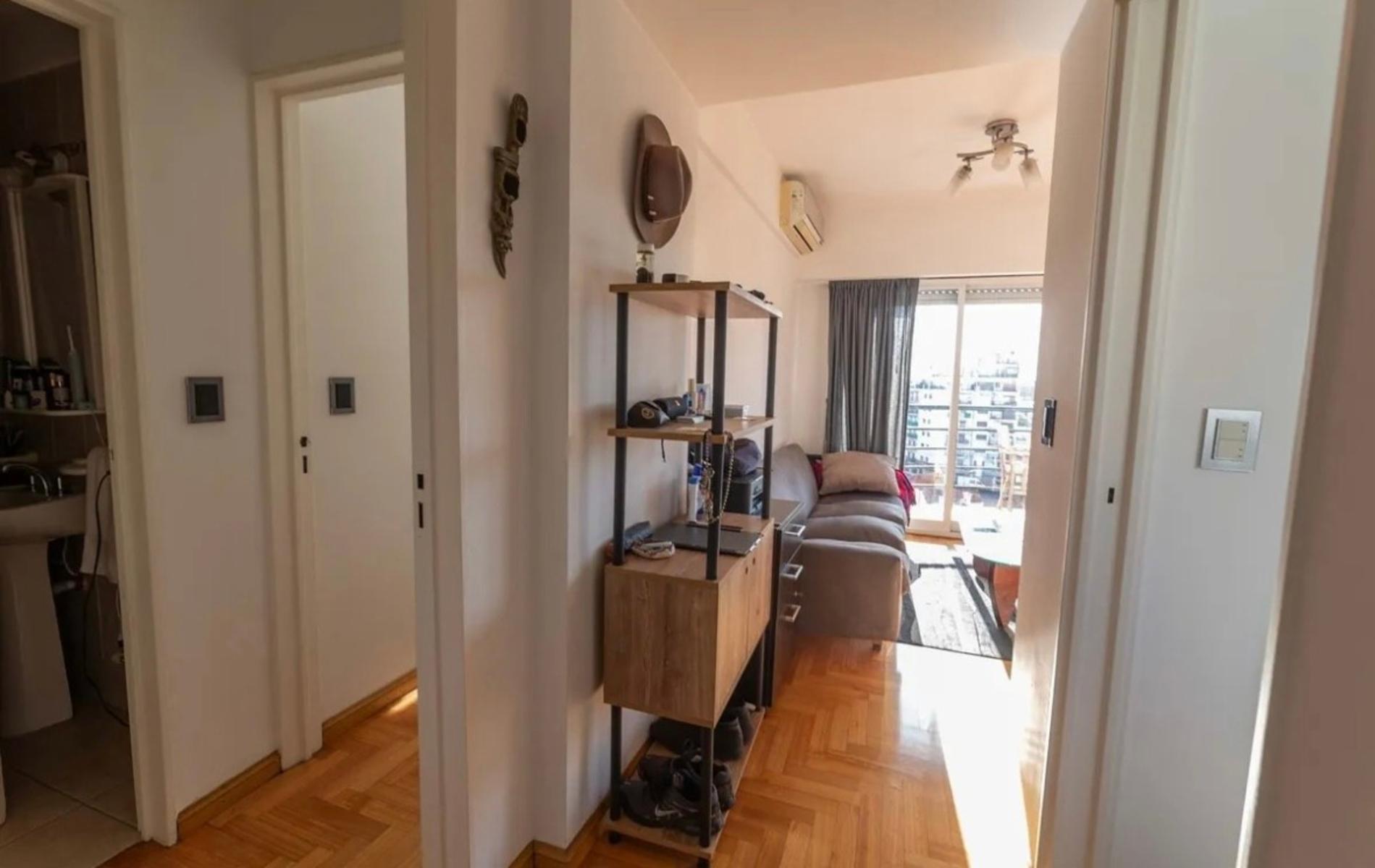 Departamento dos ambientes con cochera en Coghlan — foto 10