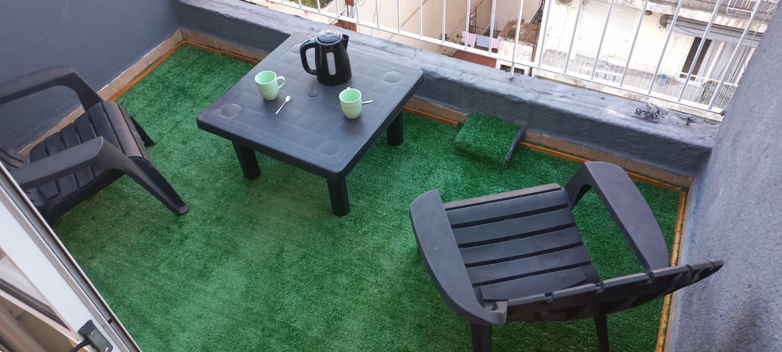 Monoambiente/ Estudio c/balcón terraza en Almagro.