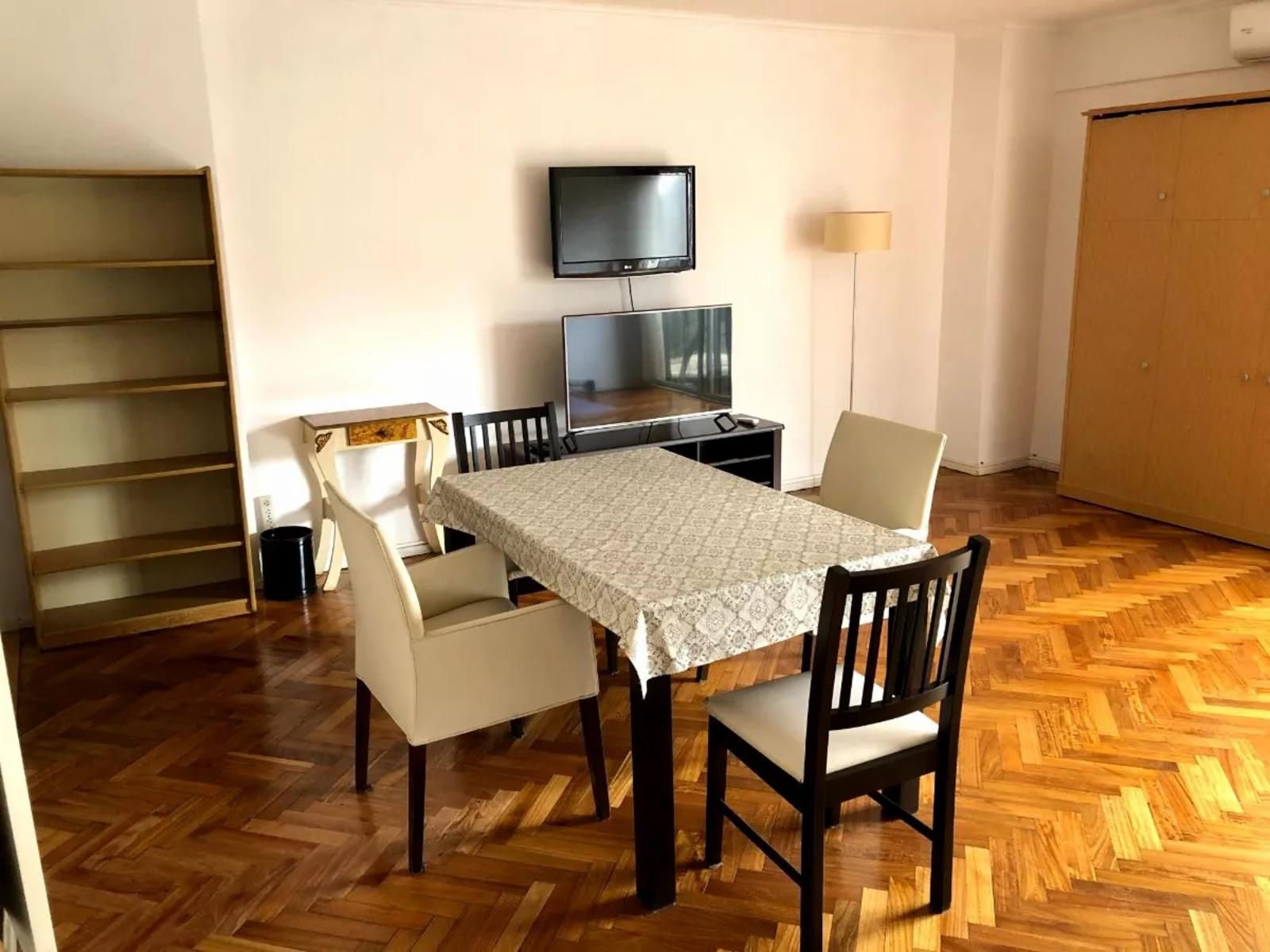 Alquiler Departamento Monoambiente en Monserrat Avenida Belgrano 1185 - 2