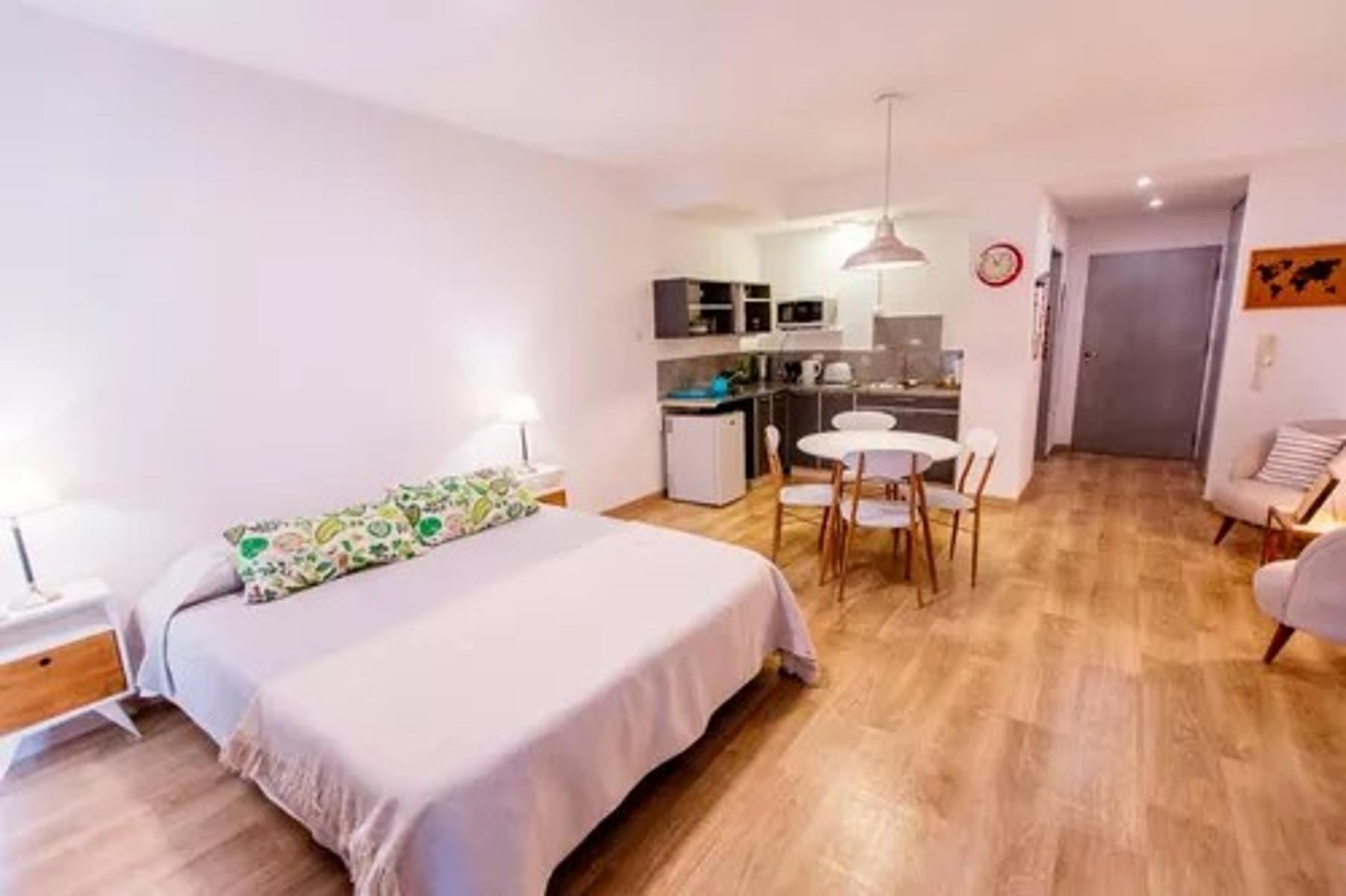 Alquiler Temporario Departamento Monoambiente en Balvanera — foto 5
