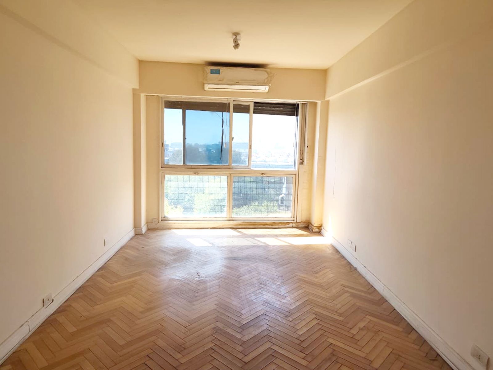 Departamento en Venta en Recoleta con 2 Dorm. Piso Alto Al Frente con Cochera — foto 11