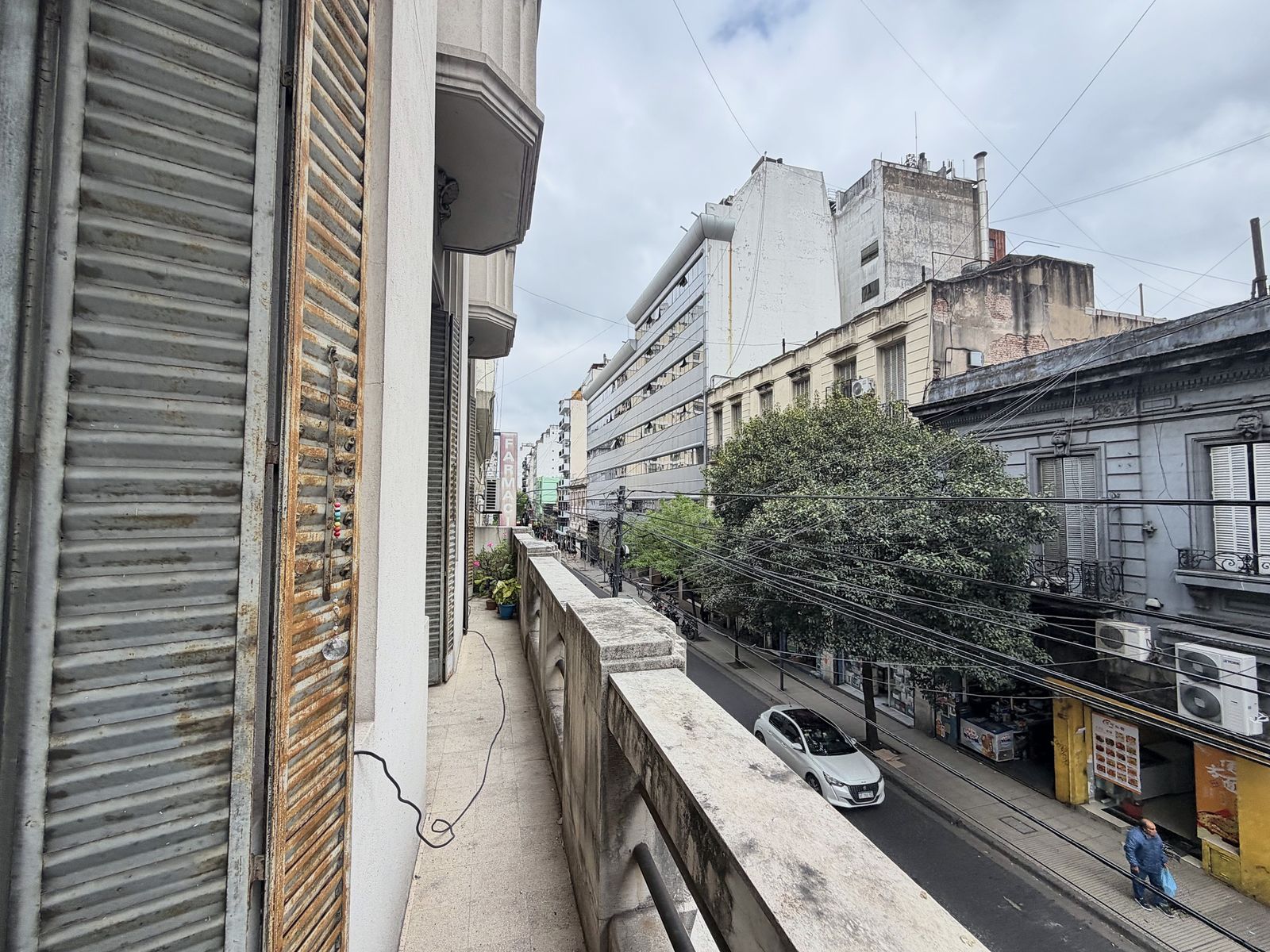 Piso Al Frente 6 Ambientes C/balcón Balvanera — foto 3