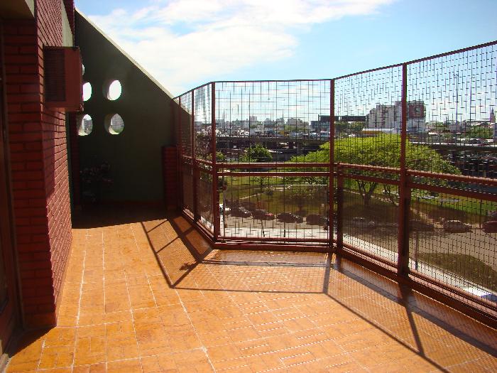 Piso 4 ambientes con dependencia en Plaza de los Virreyes / SUBTE E, bajas expensas y 160 m2 — foto 4