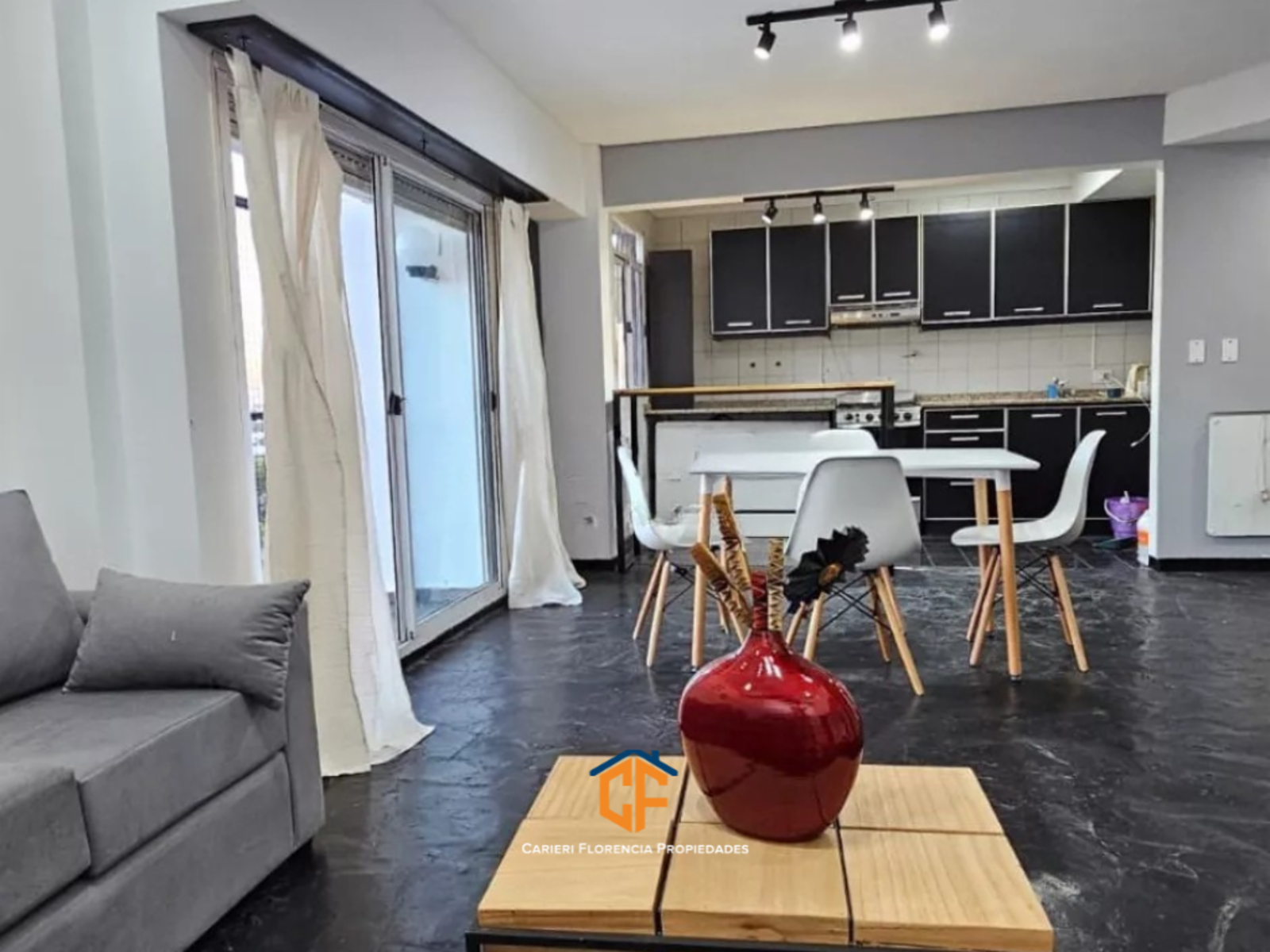 VENTA DE DEPARTAMENTO DE 4 AMBIENTES ESTILO DÚPLEX CON COCHERA EN EL CENTRO DE SAN MARTIN EN MUY BUEN ESTADO, APTO CRÉDITO — foto 4