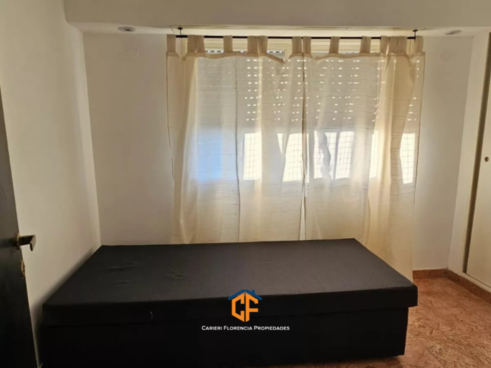 VENTA DE DEPARTAMENTO DE 4 AMBIENTES ESTILO DÚPLEX CON COCHERA EN EL CENTRO DE SAN MARTIN EN MUY BUEN ESTADO, APTO CRÉDITO — foto 12