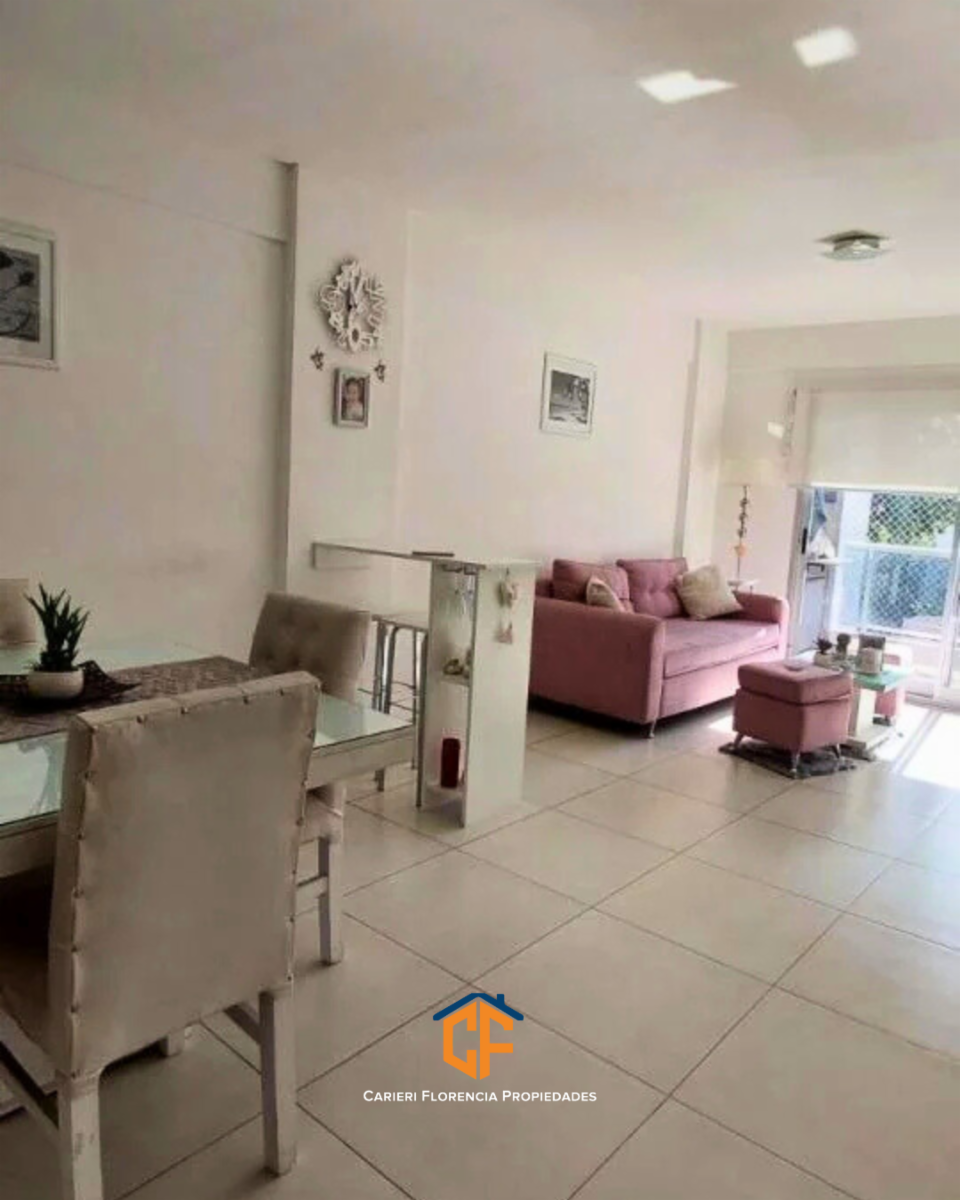 VENTA DE DEPARTAMENTO 3 AMBIENTES CON COCHERA EN UN ESTADO EXCELENTE, EN EL CENTRO DE SAN MARTÍN — foto 2