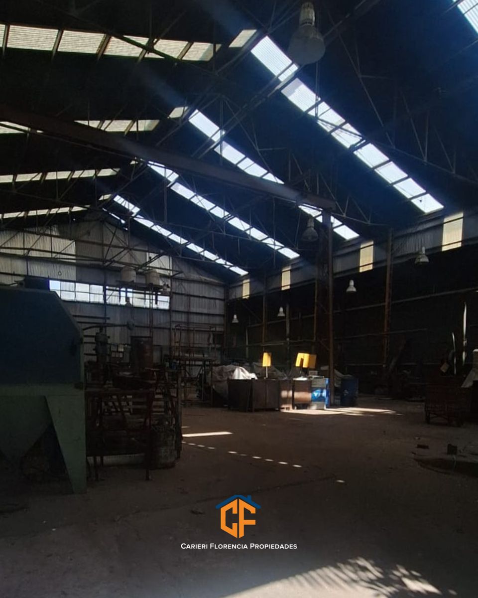 Amplio Galpón/lote En Venta Con Salida A Dos Calles, En Zona Villa Libertad — foto 3