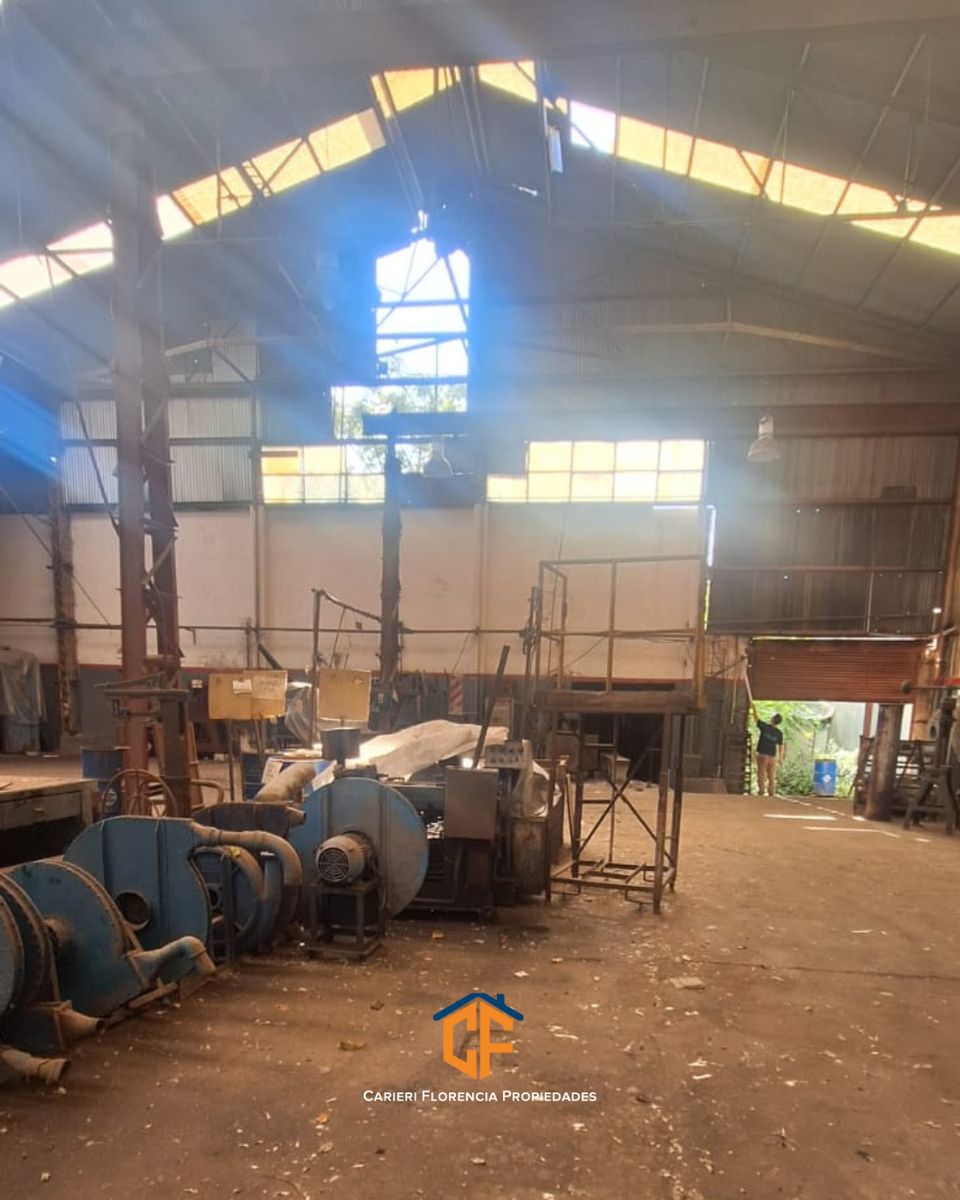 Amplio Galpón/lote En Venta Con Salida A Dos Calles, En Zona Villa Libertad — foto 9