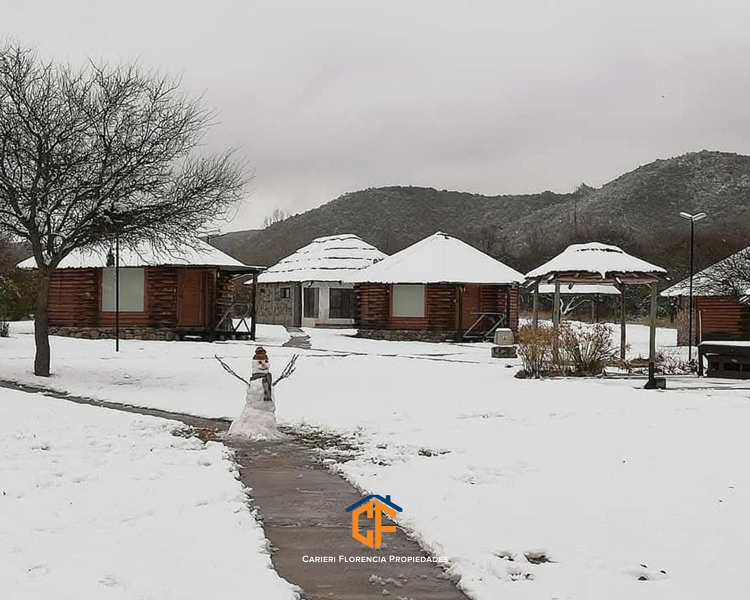 VENTA DE COMPLEJO DE CABAÑAS - 7