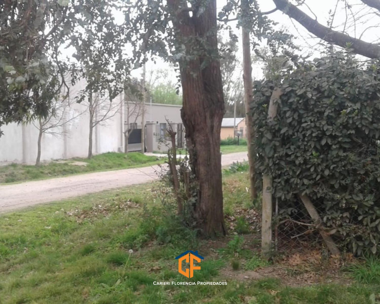 Centro De Fracción 800mts Con Casa A Reciclar En Manzanares, Pilar — foto 5