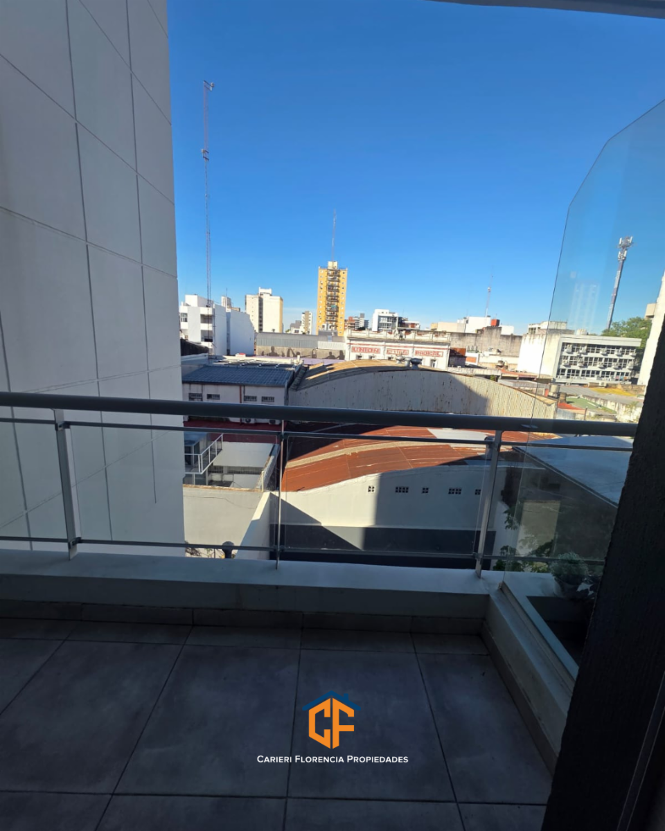Departamento 2 Ambientes Con Balcón Y Detalles De Categoría En ElCentroDe San Martín — foto 2