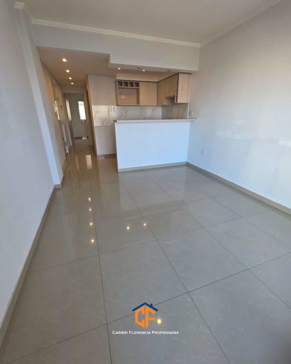 Departamento 2 Ambientes Con Balcón Y Detalles De Categoría En ElCentroDe San Martín — foto 4