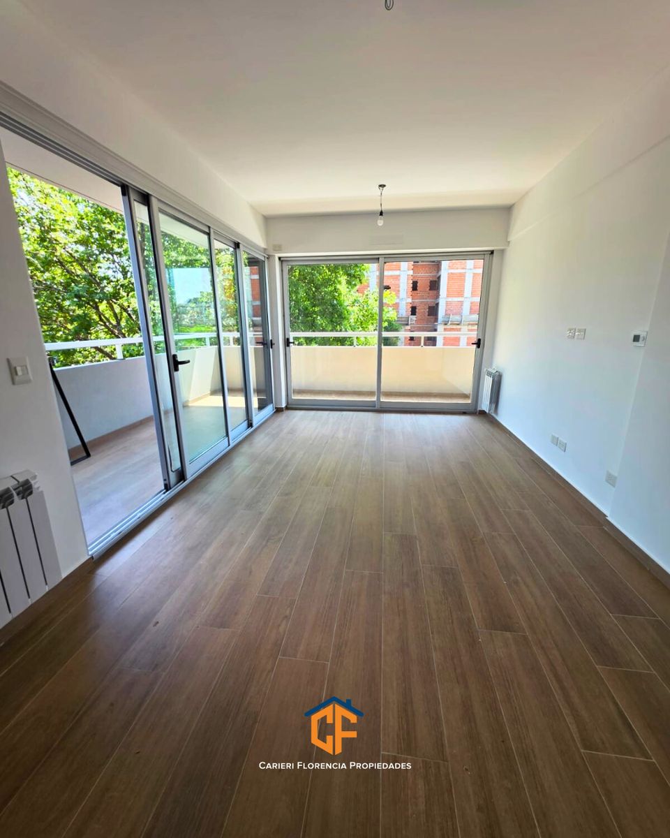 Venta De Departamento 2 Ambientes Con Balcon Super Luminoso EnElCentroDe San Martin