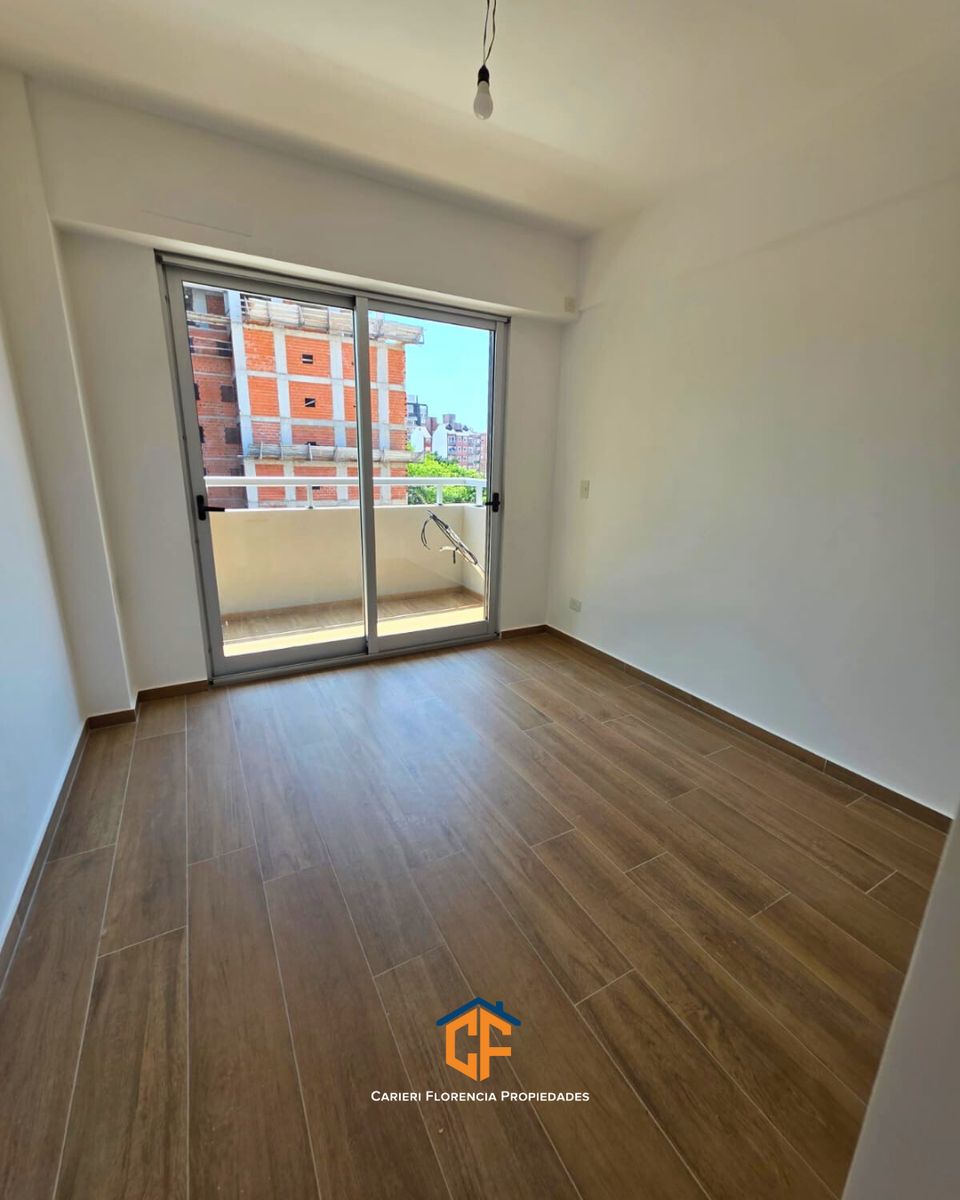 Venta De Departamento 2 Ambientes Con Balcon Super Luminoso EnElCentroDe San Martin — foto 5
