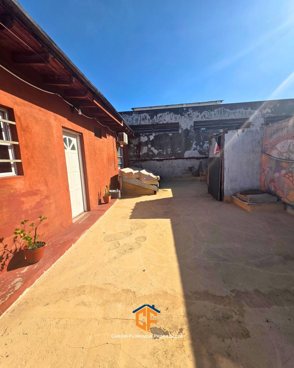 Excelente PH Multifamiliar con Patio y Terraza Propia en San Martín — foto 15
