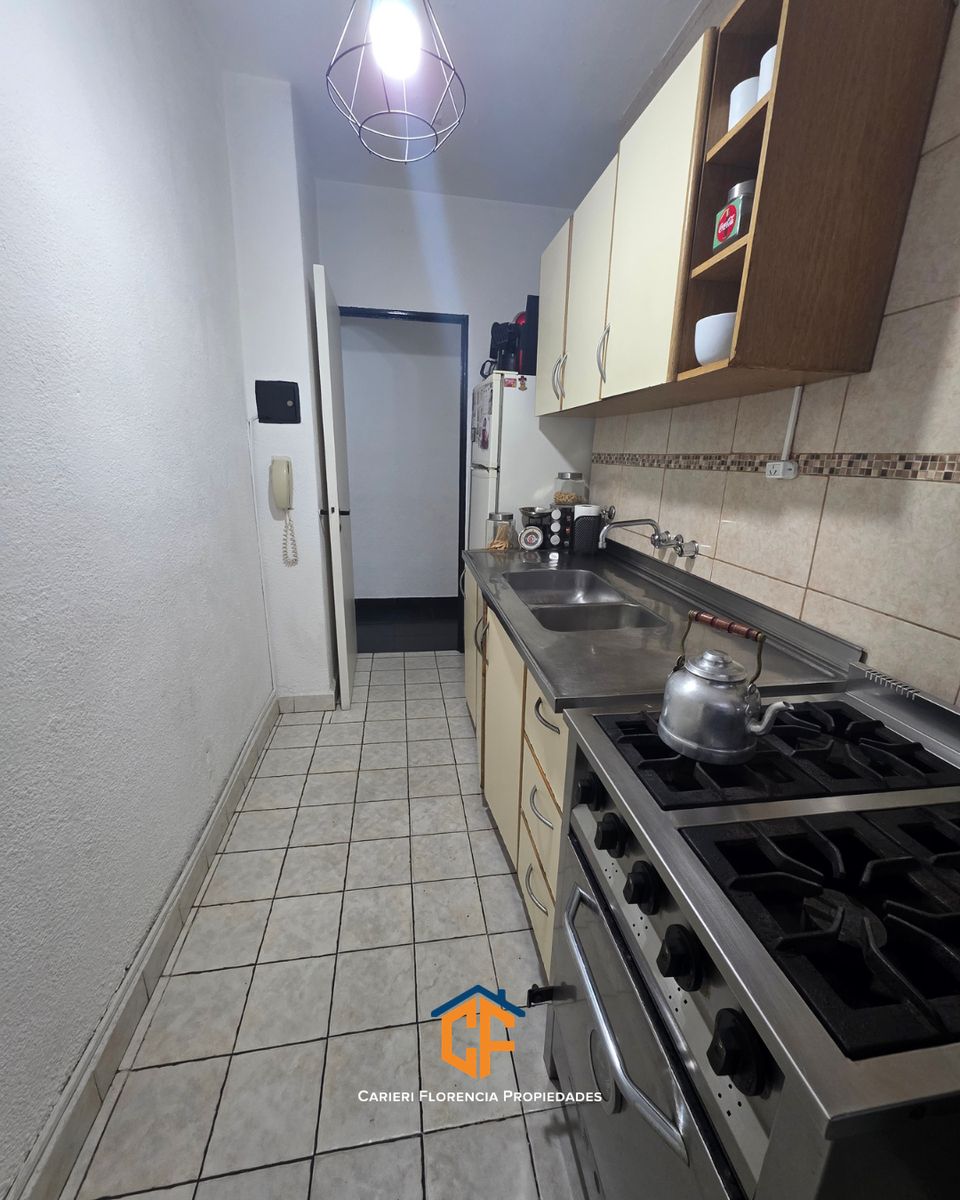 Venta De Departamento 4 Ambientes Con Cochera Libre Y Lavadero En San Martin - 8