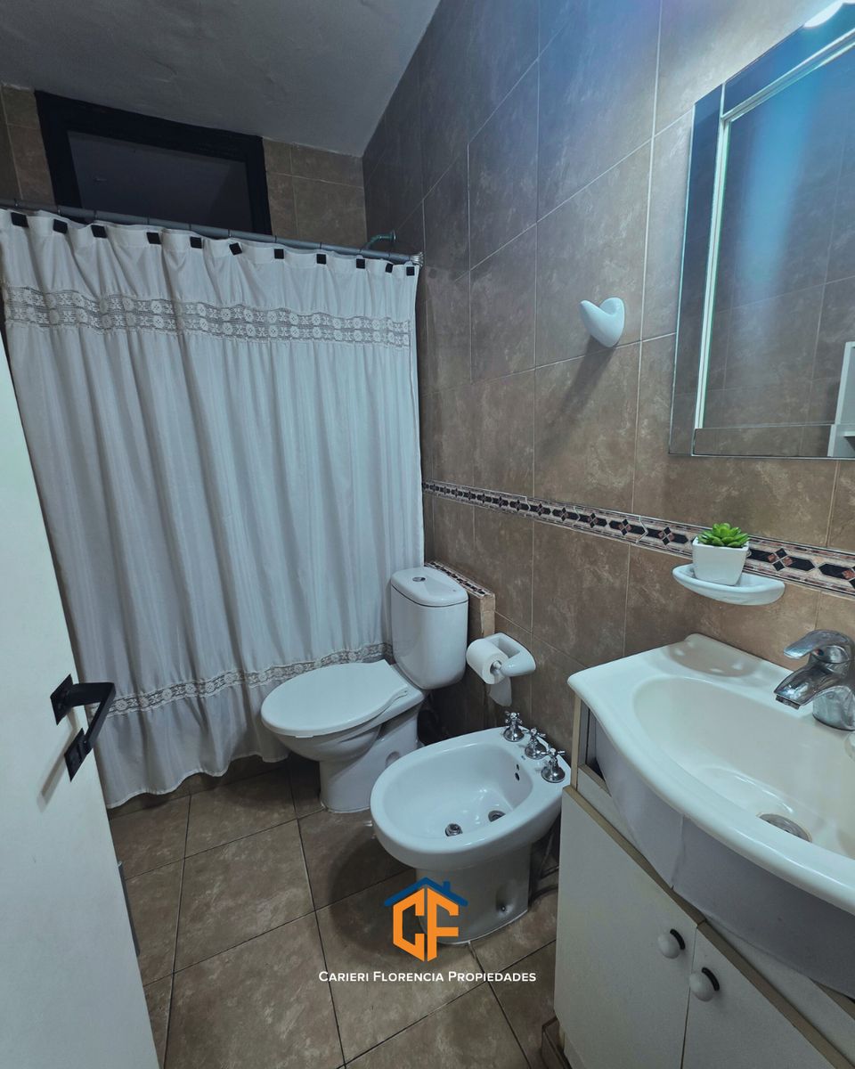 Venta De Departamento 4 Ambientes Con Cochera Libre Y Lavadero En San Martin - 10