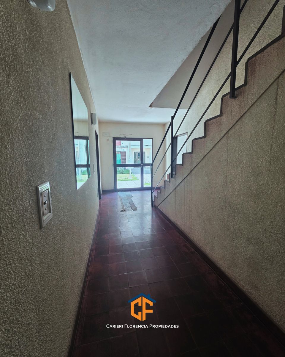 Venta De Departamento 4 Ambientes Con Cochera Libre Y Lavadero En San Martin - 17