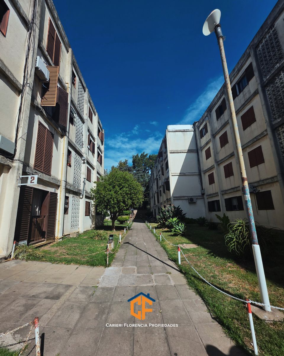 Venta De Departamento 4 Ambientes Con Cochera Libre Y Lavadero En San Martin - 18