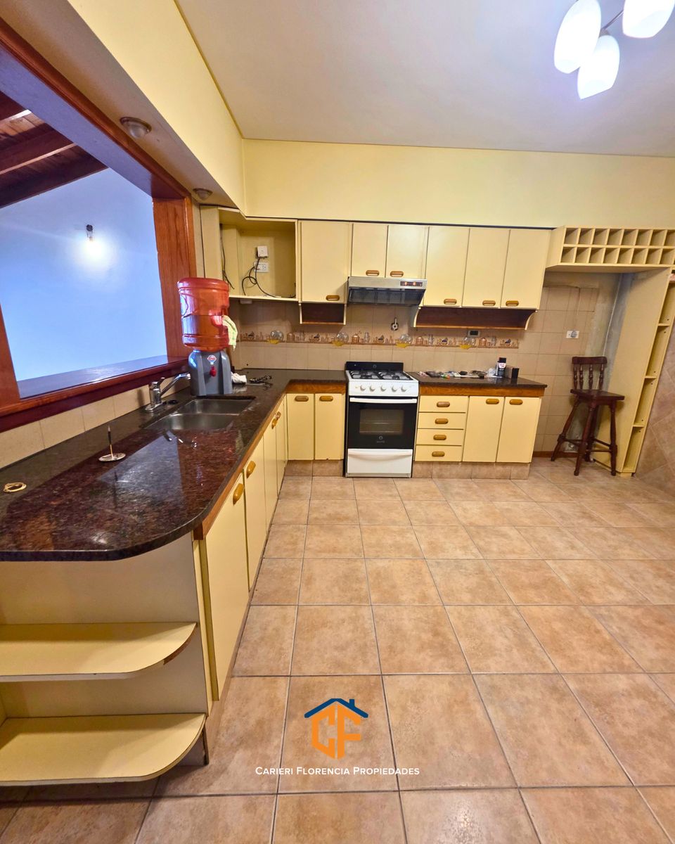 HERMOSA CASA 5 AMBIENTES EN VENTA CON PATIO, PARRILLA Y QUINCHO, EN EXCELENTE ESTADO - 6
